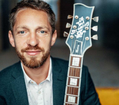 Jazz Dialogue: Libor Šmoldas & Max Light