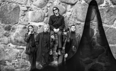 Den Der Hale + Mancy Sono