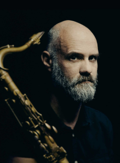Cyrille Oswald – Tons Of Bari