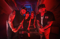 Krucipüsk + Xavier Baumaxa