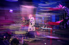 Mindless Motion + Světlem