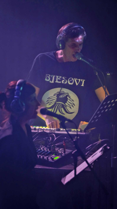 WWW Neurobeat + Dvě slunce