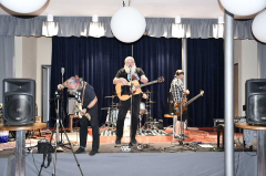 Nebojte se té tmy, Svatopluk + M.C. Putna