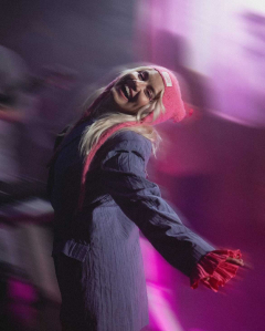 Kriss Krimm + Quatro Emocione