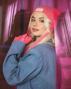 Kriss Krimm + Quatro Emocione