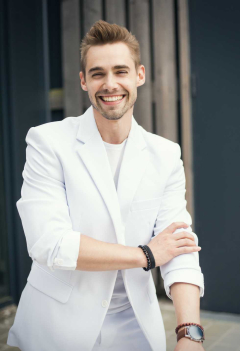 Karel Svoboda: Téma na román