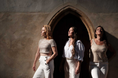 POP UP Vánoční Zvěřinec: Yellow Sisters