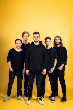 VILA Live: Fields of Grain + teige