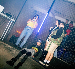 Splash: Yambro + Gesto Booth + další