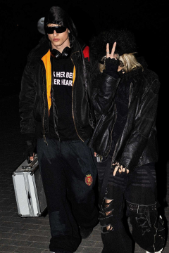 Zandome + Adam the World + další