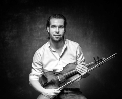 Komorné večery vo Dvorane: Violový recitál – Vladimír Bukač