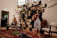 Lenka v Davu & monjur