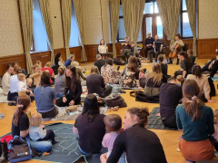 Filharmoniště: Swing me, baby (s dětmi od 0 do 3 let)