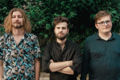 Vodní plocha hraje Navarovou