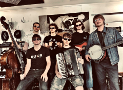 Hobluj! presents New age Folklore: with Devles + Trio Bukaja