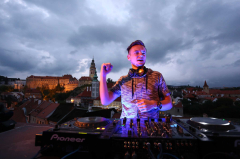 128 BPM s Melvinem Coxxem