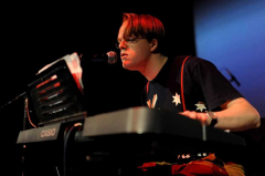 András Cséfalvay: Hudební performance ve výstavě z cyklu Art Sounds